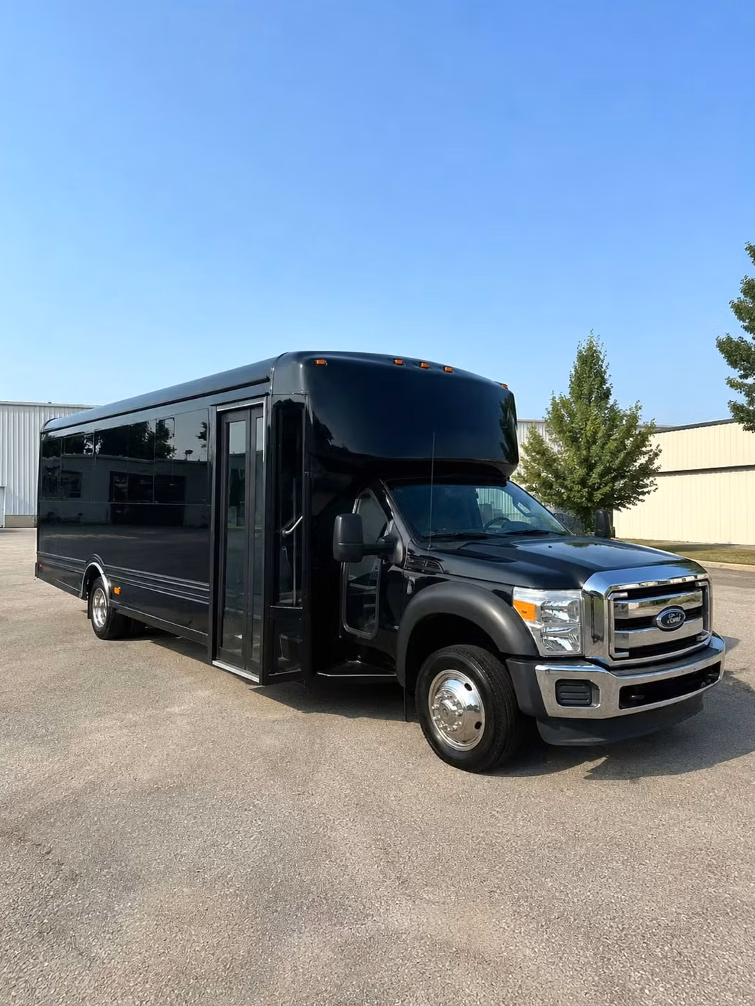 bus rentals for watsonville concerts music festival